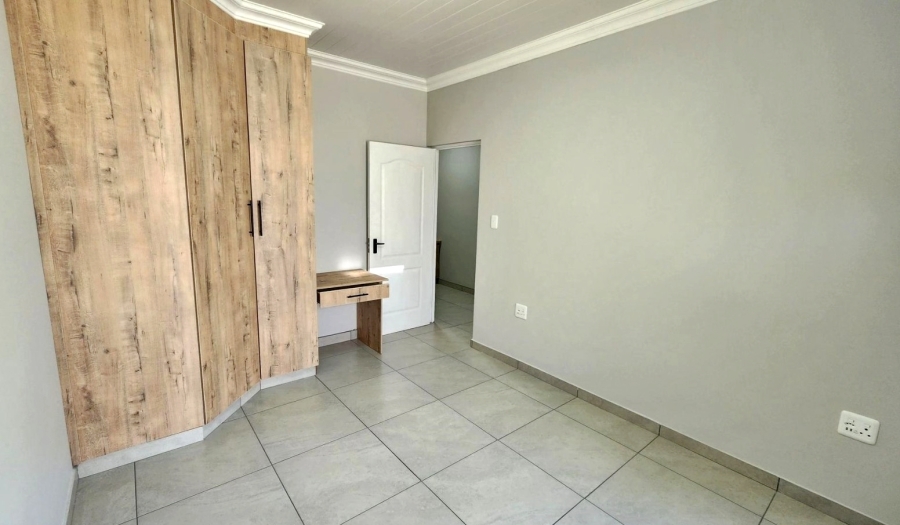 3 Bedroom Property for Sale in Fraaiuitsig Western Cape